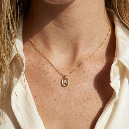 Initialé Mini Letter Necklace